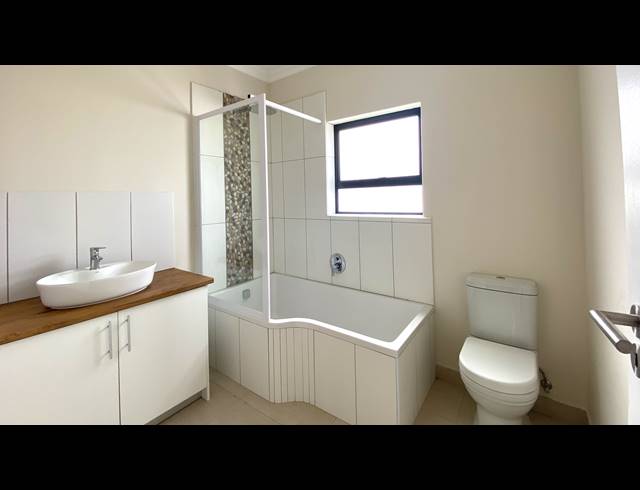 4 BEDROOM HOUSE FOR SALE IN ATLANTIC SANDS PRIVATE ESTATE